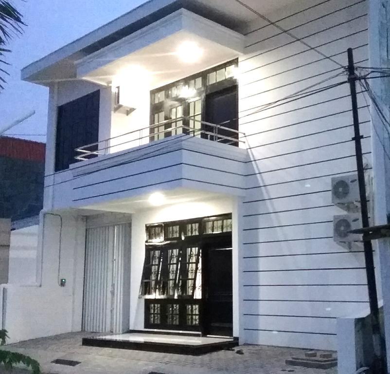 Mess Inn Semarang Exteriör bild